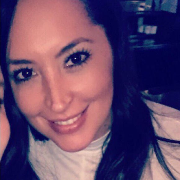 Meet your Posher, Jen - Picture 1 of 1